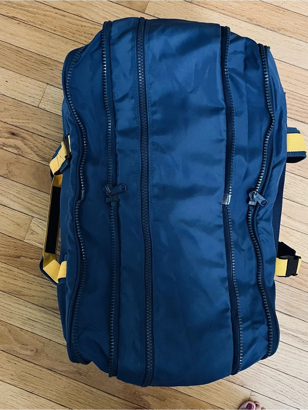 LUCAS Duffle Bag/ Weekender Carry on Case - Large Nylon Expandable Blue/yellow